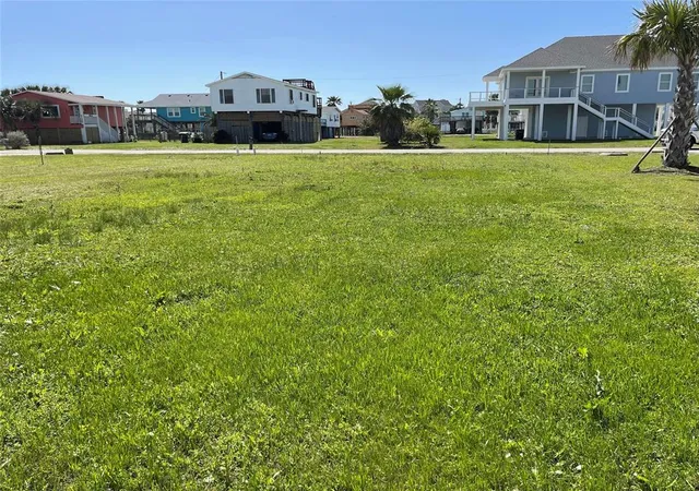 Photo 4 of Land for sale at 4125 Las Palmas St, Galveston, TX 77554 | MLS# 50053291 | Listing updated on 2026-07-29
