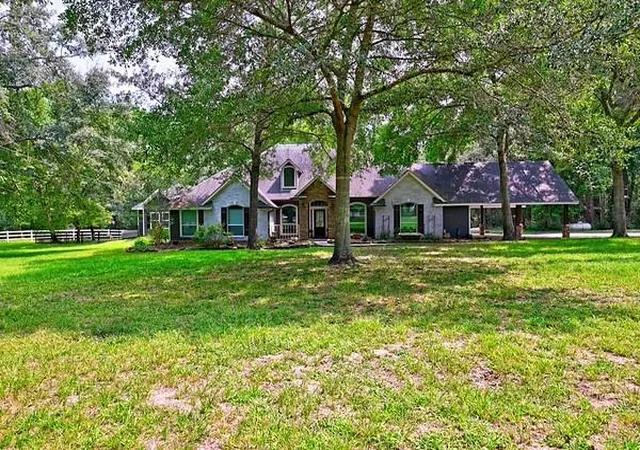 Homes for sale in Conroe, TX | 11 W Lake Forest Ct, Conroe, TX 77384 | MLS# 22740842