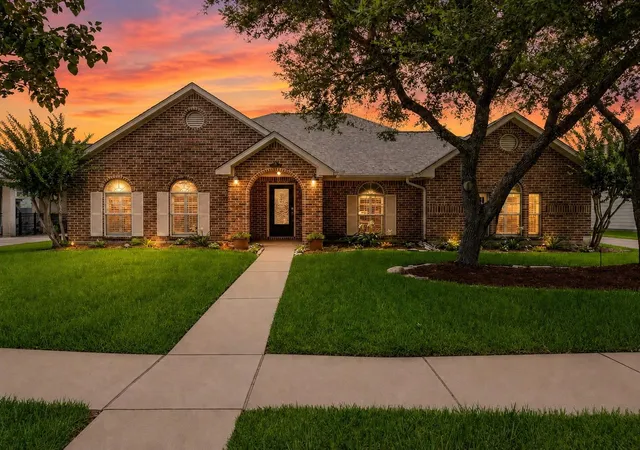 Photo 1 of Single family home for sale at 302 Le Doux Oaks, League City, TX 77573 | MLS# 31477431 | Listing updated on 2026-09-18
