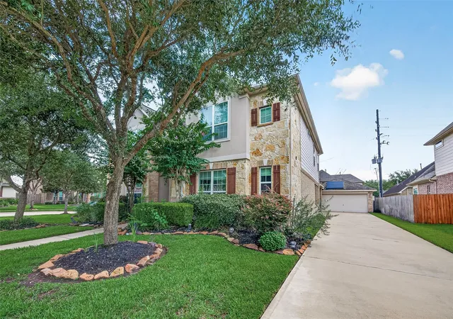 2nd image of 5703 Flagstone Pass Ct, Sugar Land, TX 77479 | MLS# 87546879