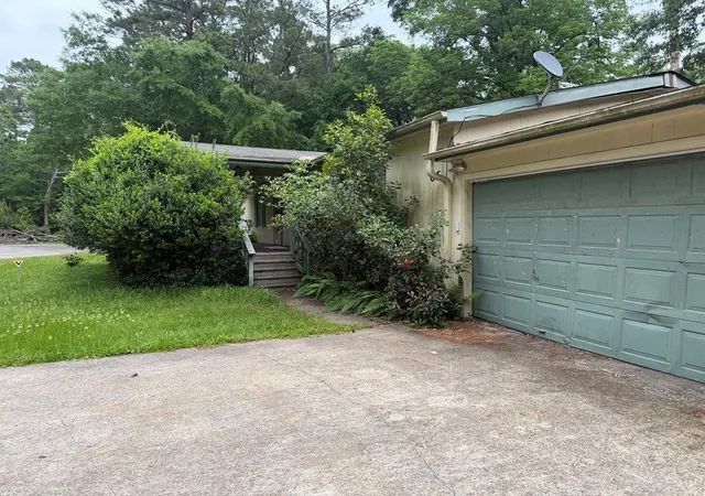 Photo 3 of Sale Pending at 86 E Whippoorwill, Trinity, TX 75862 | MLS# 13814716 | Listing updated on 2026-10-02