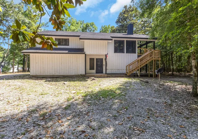 Homes for sale in Village Mills, TX | 600 Ironwood Ln, Village Mills, TX 77663 | MLS# 59147012