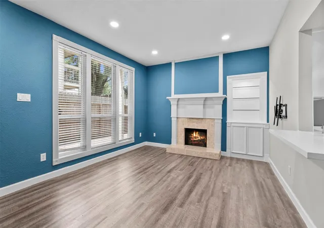 2nd image of 1881 Bering Dr #55, Houston, TX 77057 | MLS# 52415211