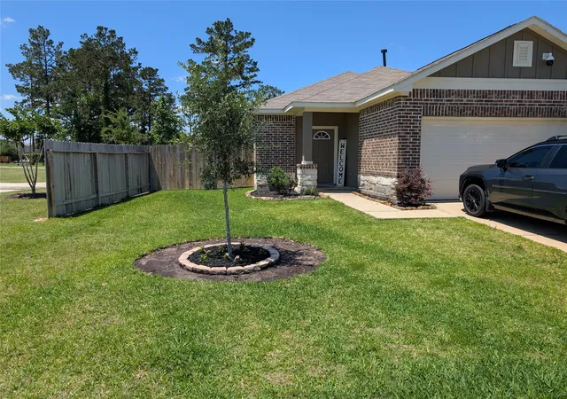 Photo 2 of Single family home for sale at 14601 E Pine Heart Dr, Conroe, TX 77302 | MLS# 62922167 | Listing updated on 2026-06-28