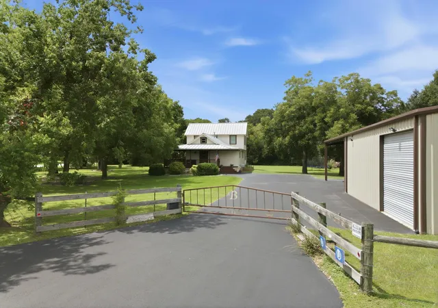 2nd image of 23602 Willow Switch Rd, Spring, TX 77389 | MLS# 62125817