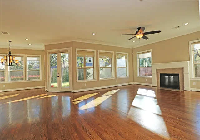 3rd image of 1611 Wakefield Dr, Houston, TX 77018 | MLS# 38195759