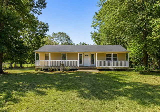 2nd image of 31 Elendor Dr, Cleveland, TX 77328 | MLS# 16194734