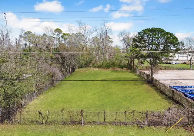 Photo 2 of Land for sale at 0 Elbert St, Houston, TX 77028 | MLS# 40034042 | Listing updated on 2026-03-26