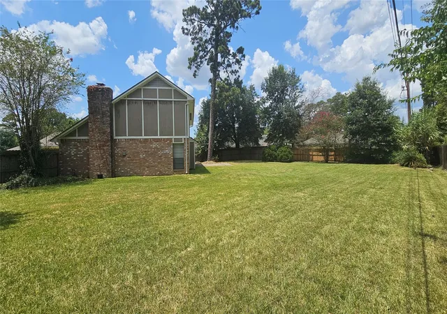Photo 3 of Single family home for sale at 6627 Fallengate Dr, Spring, TX 77373 | MLS# 24107148 | Listing updated on 2026-09-28