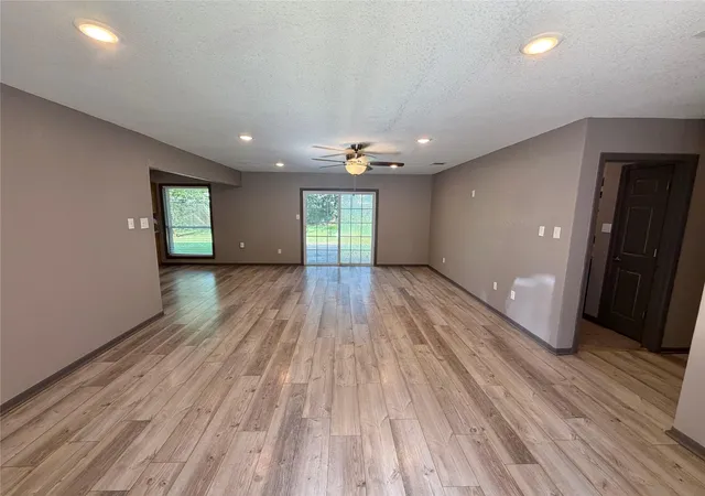 3rd image of 1809 N Valderas St, Angleton, TX 77515 | MLS# 82461632