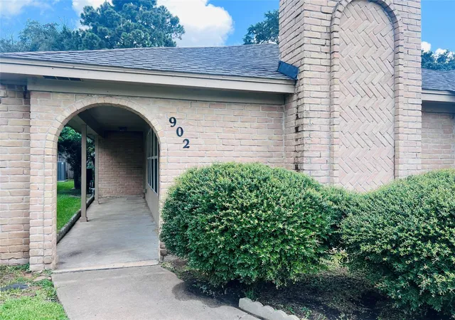 3rd image of 902 Hidden Canyon Rd, Katy, TX 77450 | MLS# 26089579