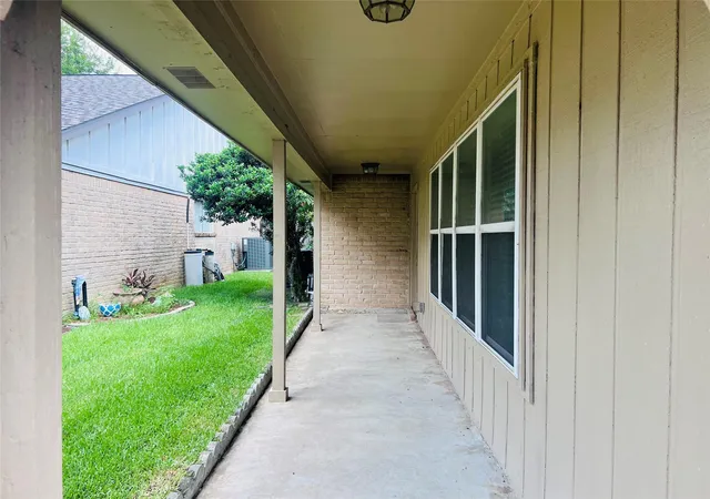 4th image of 902 Hidden Canyon Rd, Katy, TX 77450 | MLS# 26089579