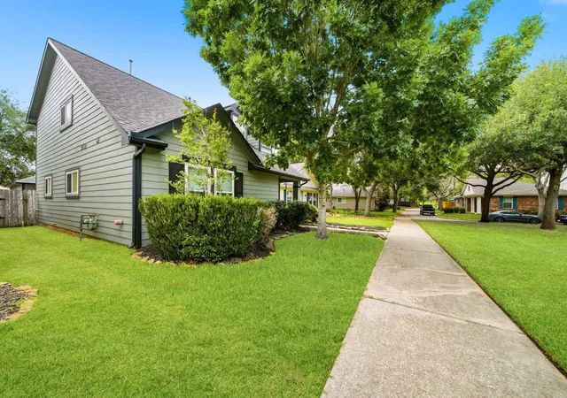 Photo 3 of Single family home for sale at 3918 Federal Ln, Missouri City, TX 77459 | MLS# 49446538 | Listing updated on 2026-09-14