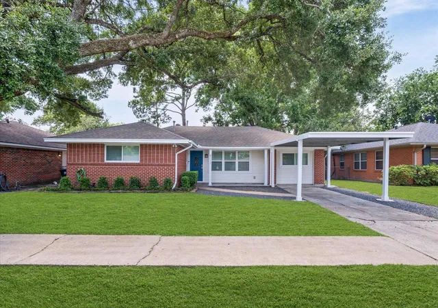 Photo 1 of Single family home for sale at 4717 Chrystell Ln, Houston, TX 77092 | MLS# 68501455 | Listing updated on 2026-09-09