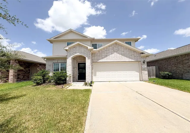 1st image of 140 Kelly St, Angleton, TX 77515 | MLS# 82780196