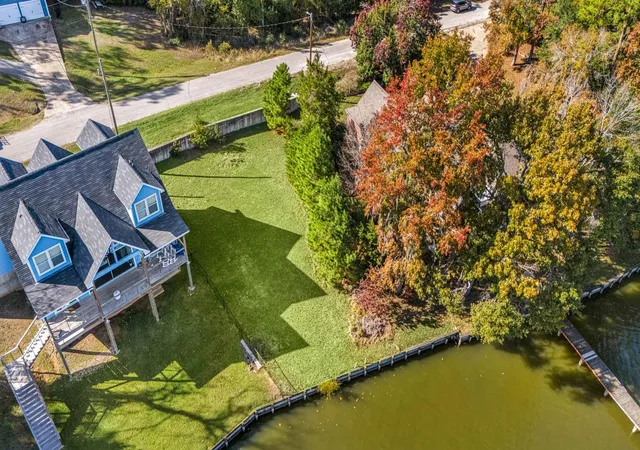 4th image of 592 Lakefront Dr, Onalaska, TX 77360 | MLS# 34263429