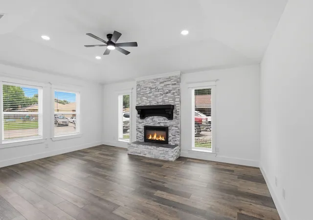 Photo 3 of Single family home for sale at 4002 Montego Dr, Baytown, TX 77521 | MLS# 57560600 | Listing updated on 2026-09-16