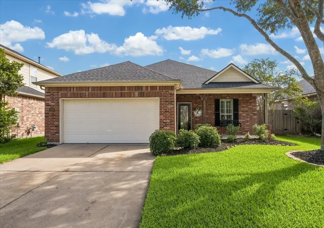 Photo 1 of Sale Pending at 6168 Cornell Ln, League City, TX 77573 | MLS# 30380780 | Listing updated on 2026-09-13