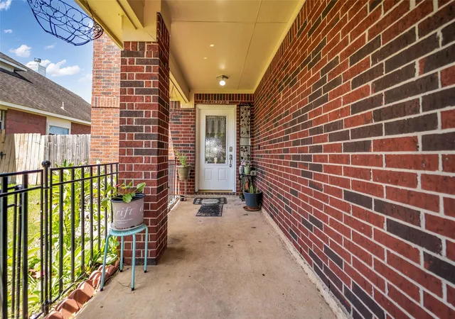 Photo 3 of Sale Pending at 5531 Dapplewood Ln, Katy, TX 77449 | MLS# 82715621 | Listing updated on 2026-10-05