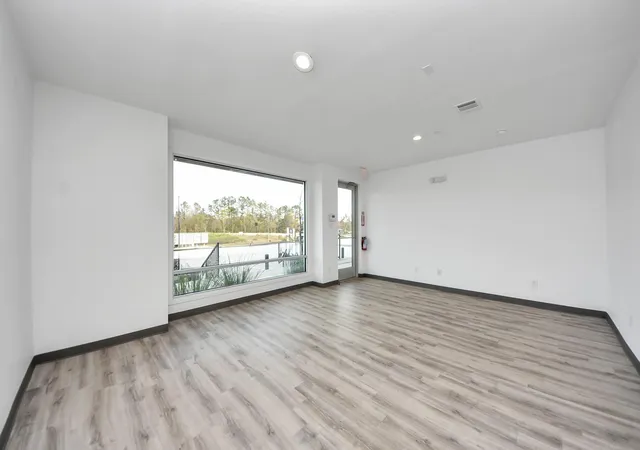 Photo 3 of Single family home for sale at 18716 Centro Main St, Conroe, TX 77385 | MLS# 18519062 | Listing updated on 2026-09-19