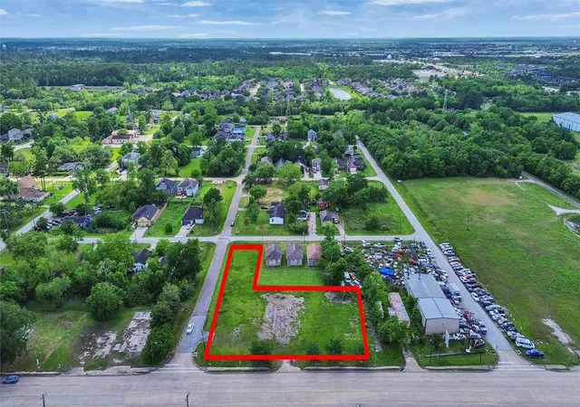 Photo 4 of Land for sale at 2020 Highway 3, Dickinson, TX 77539 | MLS# 30692793 | Listing updated on 2026-06-04