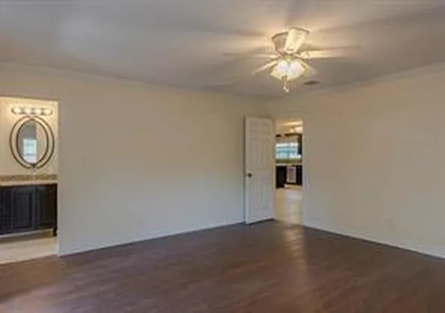 Photo 3 of Single family home for sale at 6514 Reamer St, Houston, TX 77074 | MLS# 55330853 | Listing updated on 2026-08-19