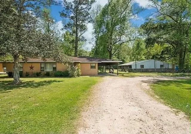 2nd image of 16211 Hwy 105, Cleveland, TX 77327 | MLS# 8073015
