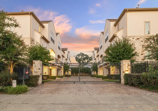 2nd image of 6008 Potomac Park Dr, Houston, TX 77057 | MLS# 95702977