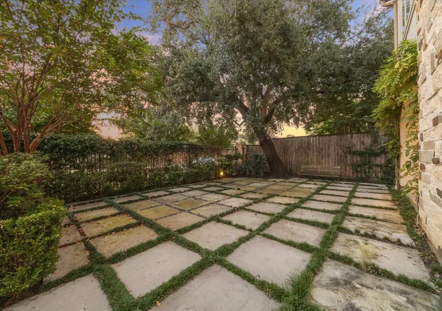 30th image of 6008 Potomac Park Dr, Houston, TX 77057 | MLS# 95702977