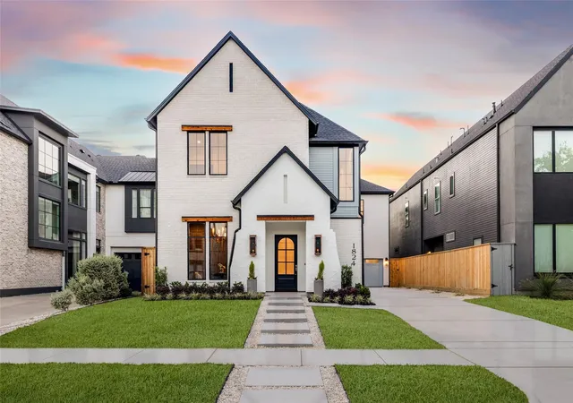 Photo 1 of Single family home for sale at 1824 Marshall St, Houston, TX 77098 | MLS# 45504753 | Listing updated on 2026-09-12
