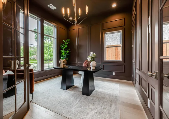 Photo 4 of Single family home for sale at 1824 Marshall St, Houston, TX 77098 | MLS# 45504753 | Listing updated on 2026-09-20