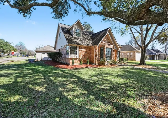2nd image of 930 Bent Creek Ct, Richmond, TX 77406 | MLS# 51673375