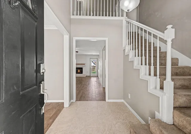 Photo 3 of Sale Pending at 930 Bent Crk Ct, Richmond, TX 77406 | MLS# 51673375 | Listing updated on 2026-10-09