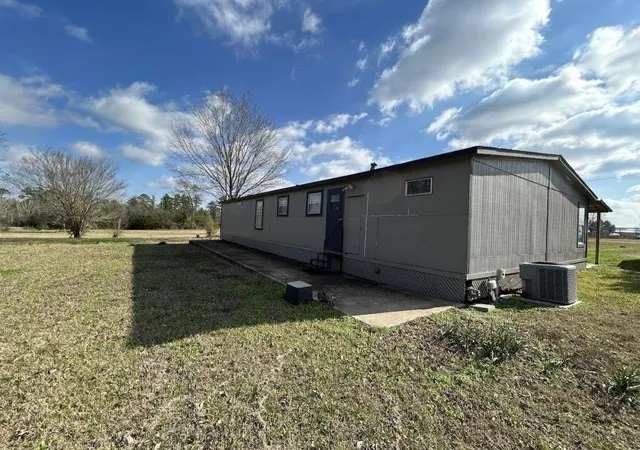 Photo 10 of Single family home for sale at 6 Kathy Ln, Huntsville, TX 77320 | MLS# 66505138 | Listing updated on 2026-08-13