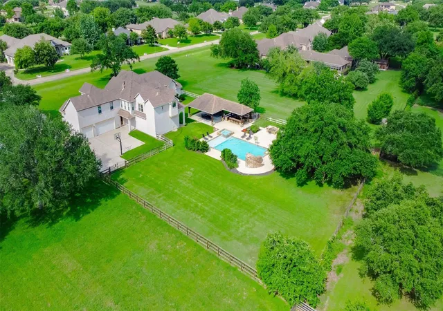 2nd image of 3807 Westerdale Dr, Fulshear, TX 77441 | MLS# 94823268