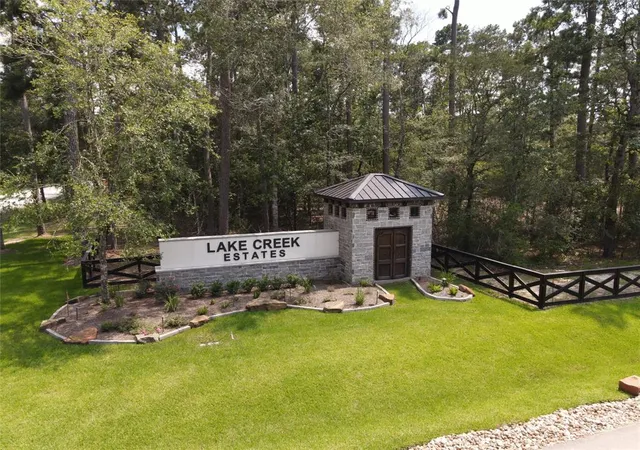 Photo 3 of Sale Pending at 8421 Laughter Ln, Montgomery, TX 77316 | MLS# 14788129 | Listing updated on 2026-02-17