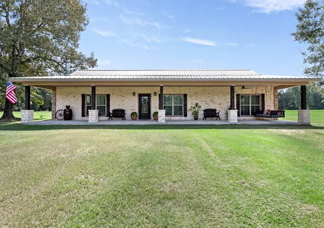 3rd image of 18610 Fm 252, Kirbyville, TX 75956 | MLS# 64863659