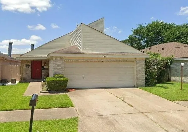 Homes for sale in Houston, TX | 6118 Linnhaven Dr, Houston, TX 77072 | MLS# 29145830