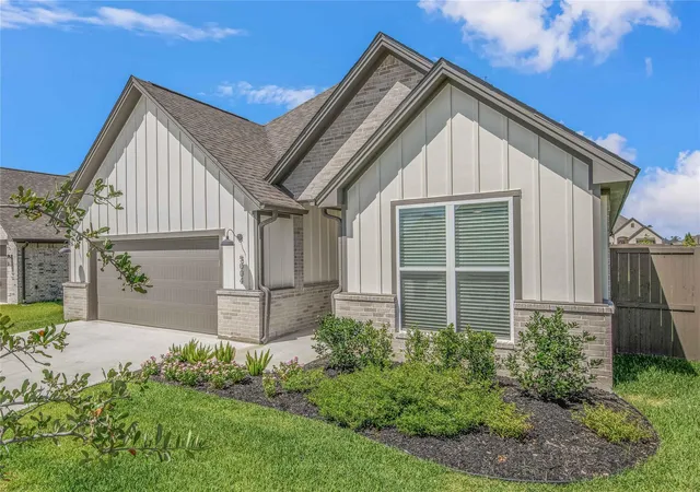 Photo 2 of Single family home for sale at 5004 Booth Fls Trl, Bryan, TX 77802 | MLS# 87839779 | Listing updated on 2026-07-30