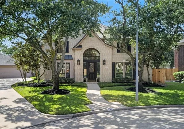 Photo 1 of Sale Pending at 202 W Larah Ln, Houston, TX 77094 | MLS# 41897295 | Listing updated on 2026-09-09
