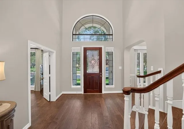 Photo 3 of Sale Pending at 202 W Larah Ln, Houston, TX 77094 | MLS# 41897295 | Listing updated on 2026-09-09