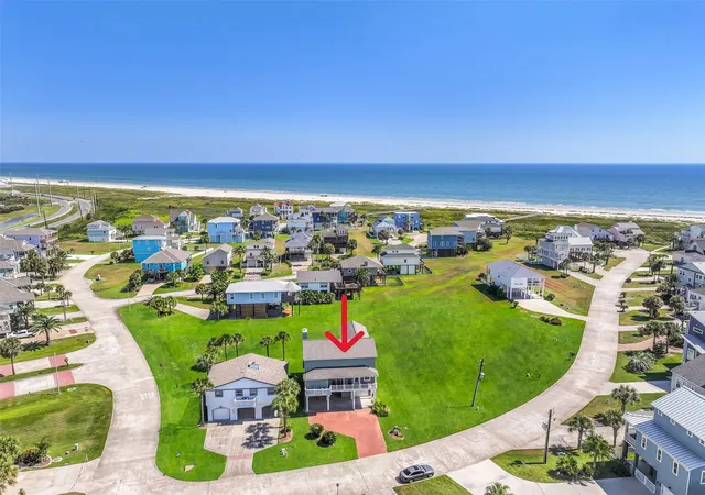 4th image of 4107 Defender Ln, Galveston, TX 77554 | MLS# 49351560
