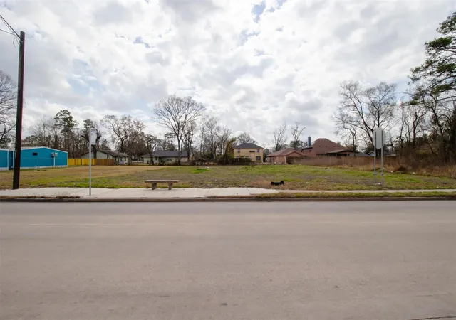 8th image of 8226 Tidwell Rd, Houston, TX 77028 | MLS# 41839498