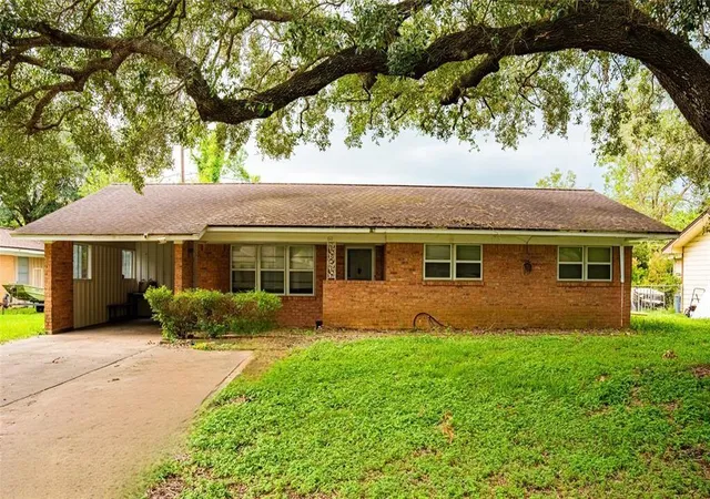 Photo 1 of Single family home for sale at 611 Frankie, Wharton, TX 77488 | MLS# 38179006 | Listing updated on 2026-09-12