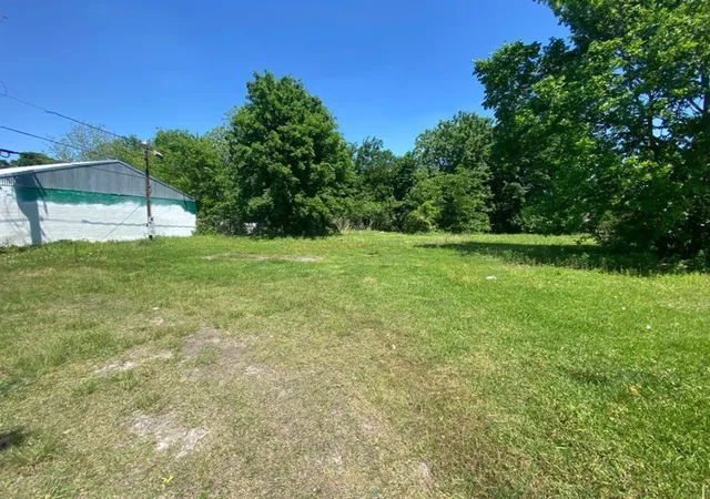Photo 3 of Land for sale at 0 Warwick Rd, Houston, TX 77093 | MLS# 9068493 | Listing updated on 2026-06-23