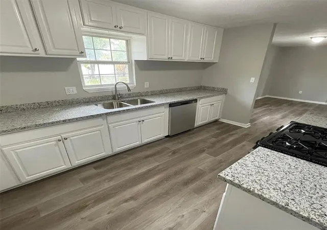 3rd image of 7617 Jutland Rd, Houston, TX 77033 | MLS# 37499051