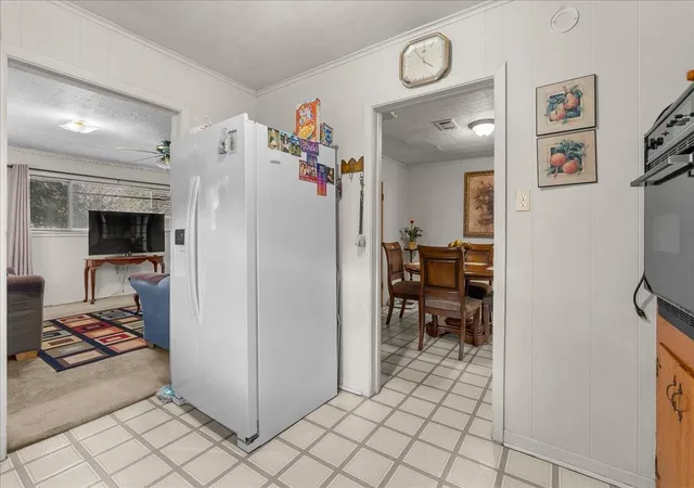 5th image of 104 Avenue E, Highlands, TX 77562 | MLS# 66185005