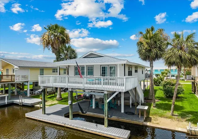 Homes for sale in Jamaica Beach, TX | 4306 Spanish Main, Jamaica Beach, TX 77554 | MLS# 69660118