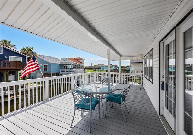 Homes for sale in Jamaica Beach, TX | 4306 Spanish Main, Jamaica Beach, TX 77554 | MLS# 69660118