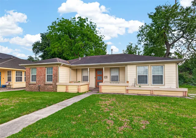 2nd image of 3616 Eagle St, Houston, TX 77004 | MLS# 26675664
